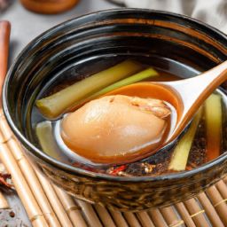 煮雞蛋美容護(hù)膚方法視頻教程，打造靚麗肌膚！