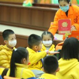 學(xué)美容護膚行業(yè)怎么樣？看看這個快速發(fā)展的行業(yè)吧！